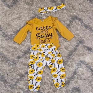 Daisy Matching Baby Set
